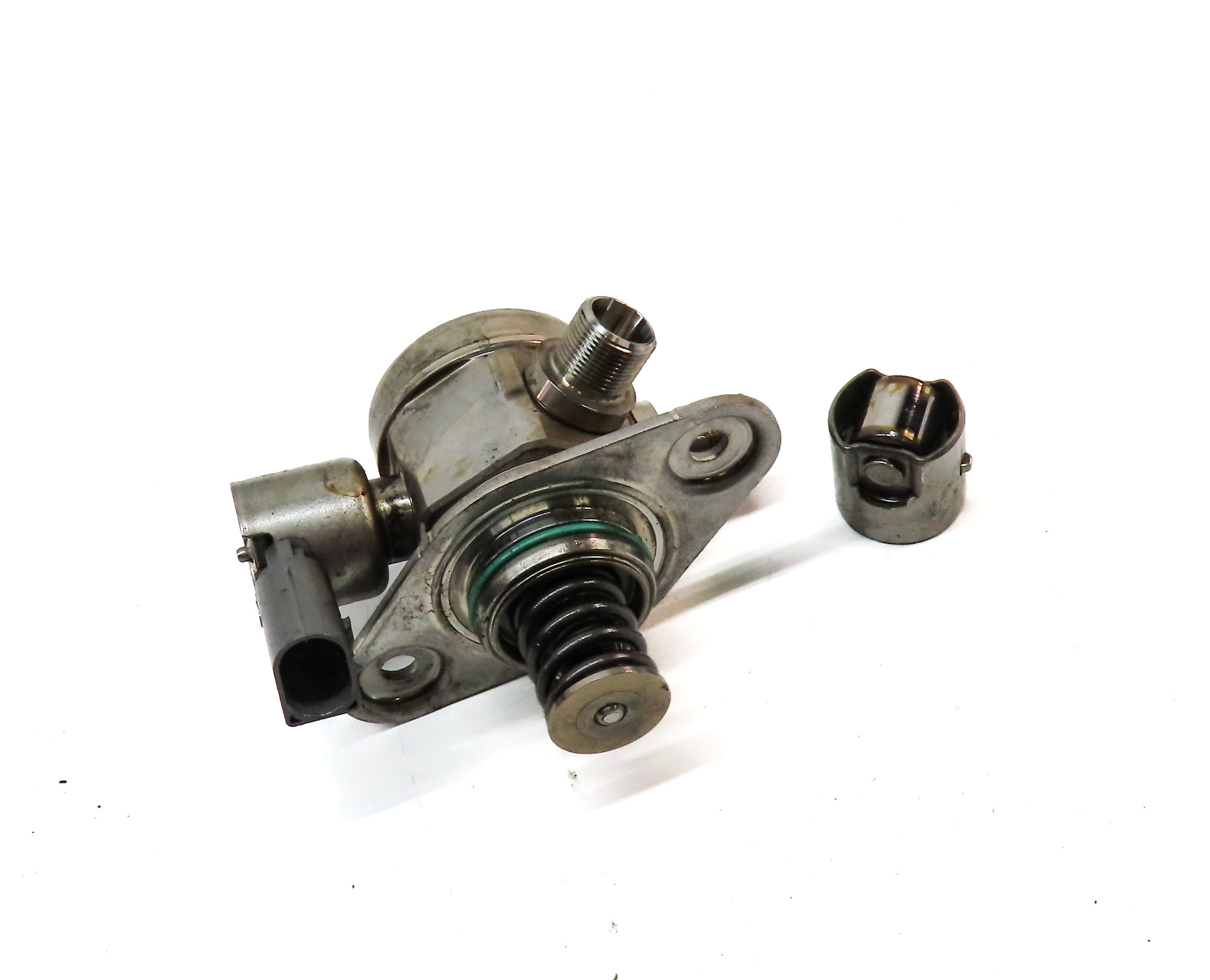 12-18 MERCEDES C E GLE GLK ML (W204 W207 W212 W166) M276 HIGH PRESSURE FUEL PUMP — exact item pictured